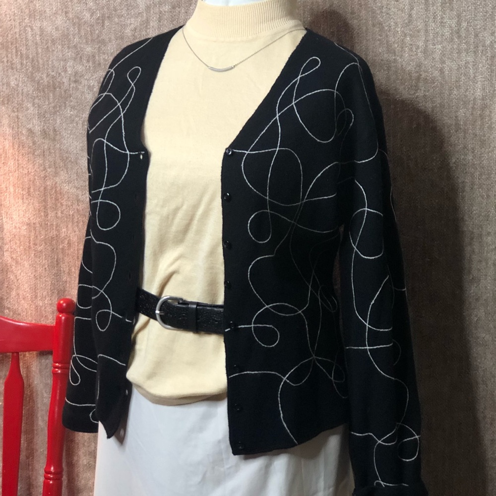 Sarah Spencer Black & White Women’s Wool Cardigan